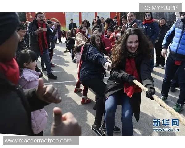 图多尔亮相展现强大气场有望为热刺注入新动力 图多尔亮相展现强大气场有望为热刺注入新动力